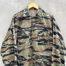 Load image into Gallery viewer, 80’s Tiger Stripe Civilian Military Button Down Field Shirt
