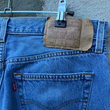 Load image into Gallery viewer, 90&#39;s Levi&#39;s 501 Denim Jeans
