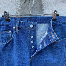 Load image into Gallery viewer, 90&#39;s Levi&#39;s 501 Denim Jeans
