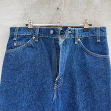 Load image into Gallery viewer, 90s Levi&#39;s 517 Dark Wash Jeans
