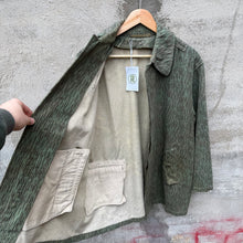 Load image into Gallery viewer, 60&#39;s Vintage Military Raindrop Camo Field Coat

