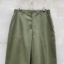 Load image into Gallery viewer, 90s US Military Green Utility Chino Pants
