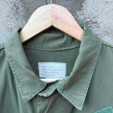 Load image into Gallery viewer, 60&#39;s US Military Rip Stop Slant Pocket Jungle Jacket

