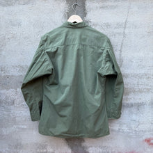 Load image into Gallery viewer, 60&#39;s US Military Rip Stop Slant Pocket Jungle Jacket
