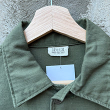 Load image into Gallery viewer, 60&#39;s US Military OG-107 Button Down Shirt
