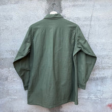Load image into Gallery viewer, 60&#39;s US Military OG-107 Button Down Shirt
