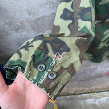 Load image into Gallery viewer, 70&#39; US Military ERDL Camo Slant Pocket Jungle Jacket
