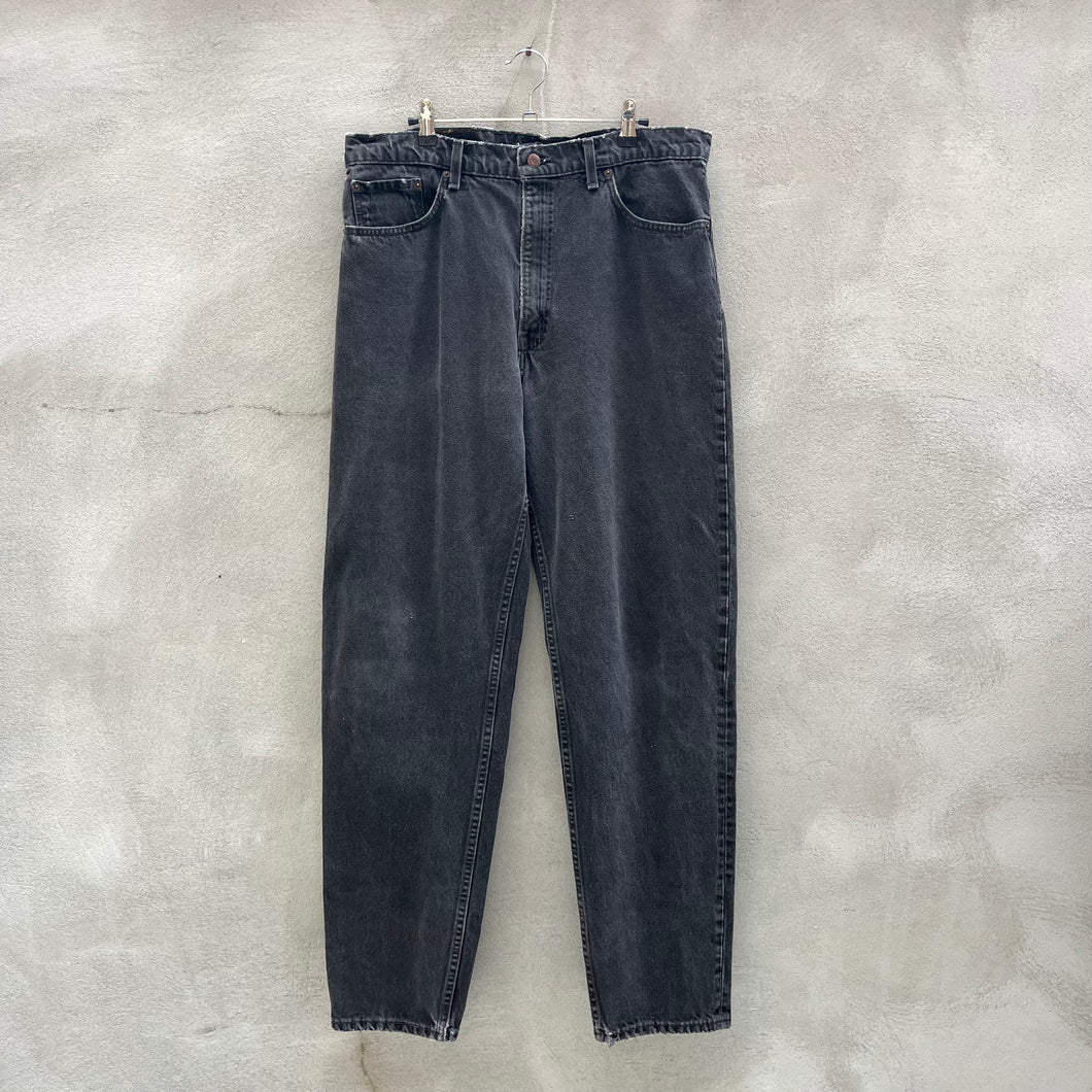 90’s Black Levi's 550 Denim Jeans