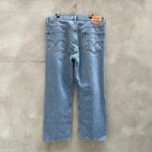 Load image into Gallery viewer, Vintage Levis 505 Denim Jeans
