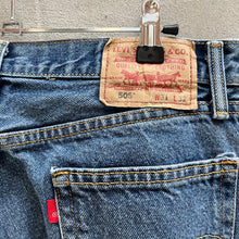 Load image into Gallery viewer, 90&#39;s Vintage Levi&#39;s 505 Denim Jeans
