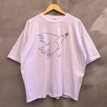 Load image into Gallery viewer, 90&#39;s Picasso Dove Artwork Graphic T-shirt
