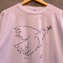 Load image into Gallery viewer, 90&#39;s Picasso Dove Artwork Graphic T-shirt
