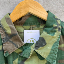 Load image into Gallery viewer, 60&#39;s USMC ERDL Camo Slant Pocket Jungle Jacket
