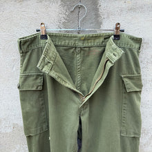 Load image into Gallery viewer, 80's Vintage Military Style Theater Made Double Pocket Cargo Pants
