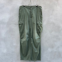 Load image into Gallery viewer, 60s US Military Cargo Rip-Stop Jungle Pants
