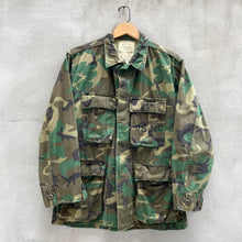 Load image into Gallery viewer, 80&#39;s USMC Military Rip Stop Field Jacket
