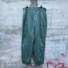 Load image into Gallery viewer, 60&#39;s US Military OG-107 Olive Fatigue Baker Pants
