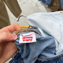 Load image into Gallery viewer, Women’s Levi&#39;s 501ct Denim Jeans
