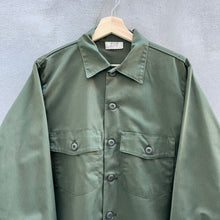 Load image into Gallery viewer, 80s US Military Fatigue Utility Button DownShirt
