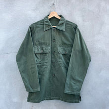 Load image into Gallery viewer, 60s US Military Utility Fatigue Button Down Shirt
