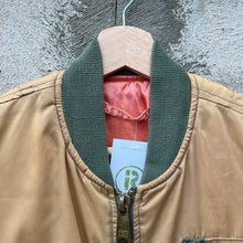 Load image into Gallery viewer, 80&#39;s Vintage US Military Style Flight Jacket Vest
