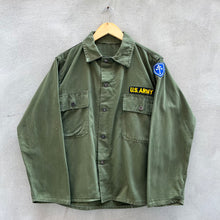 Load image into Gallery viewer, 50’s Military 13 Star Fatigue Button Down Shirt
