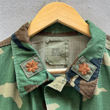 Load image into Gallery viewer, 89’ Military USAF Woodland Camo Field Jacket Shirt
