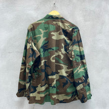 Load image into Gallery viewer, 89’ Military USAF Woodland Camo Field Jacket Shirt
