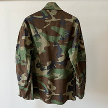 Load image into Gallery viewer, 82’ Military Woodland Camo Jacket
