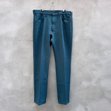 Load image into Gallery viewer, 90’s Levi’s 517 Pants
