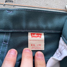 Load image into Gallery viewer, 90’s Levi’s 517 Pants
