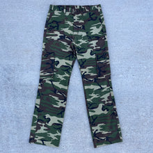 Load image into Gallery viewer, 90’s Military Camo Cargo Pants 34x32
